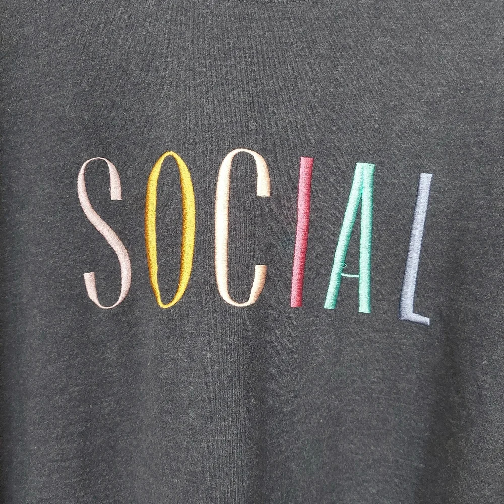 WILDFOX Social Embroidered Sweatshirt Size XXL - Picture 4 of 9